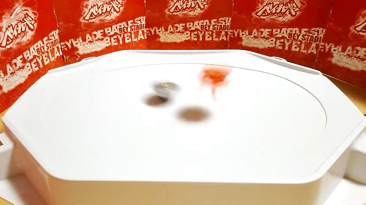 送料無料!元祖ネタベイ「A-17 トライグル」「A-18 トライピオ」「A-64 サイバードラグーン」 タカラ 爆転シュートベイブレード無印，2002 ベイブレード トライグル | おばけブレーダーベイブレードブログ